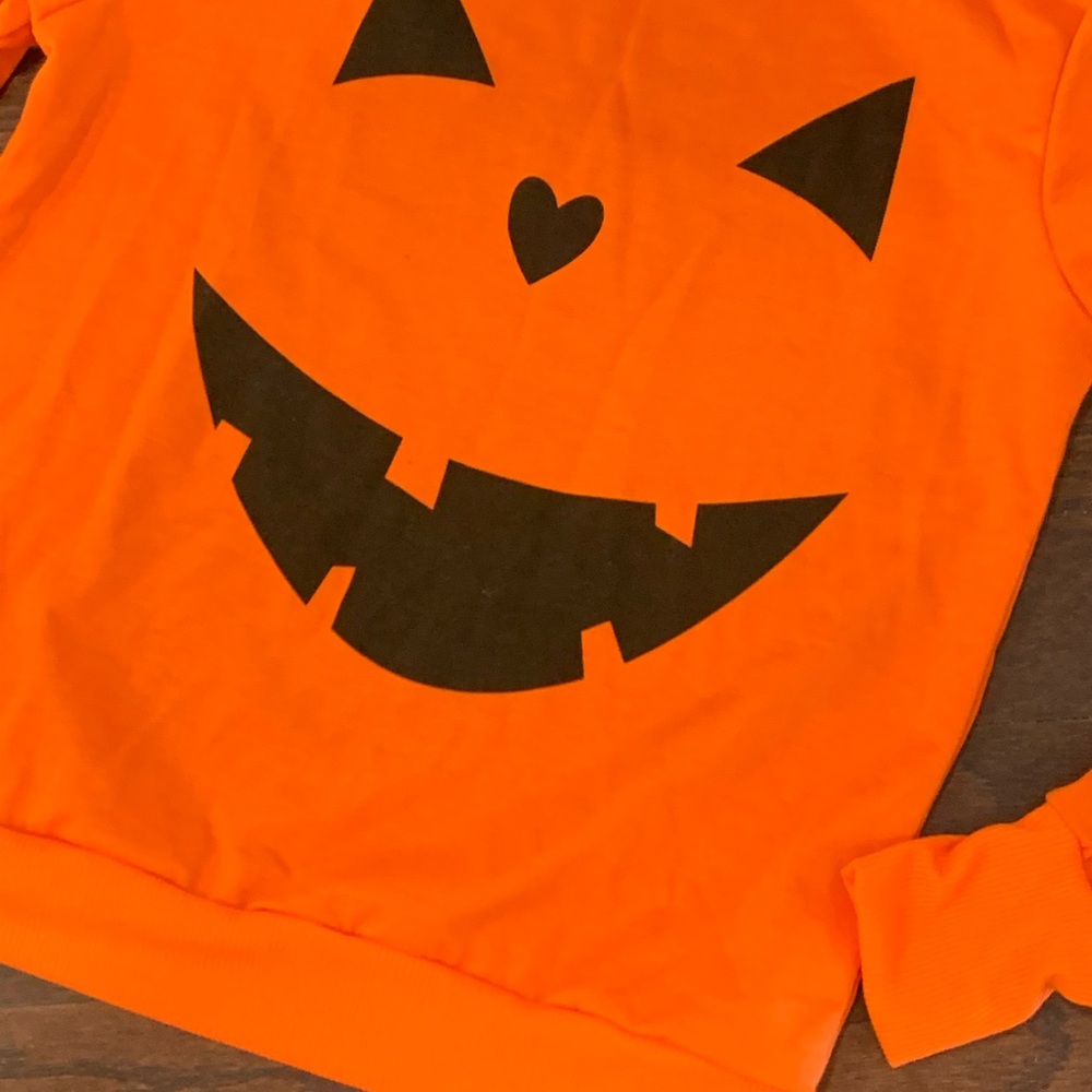 S Halloween Jack O Lantern Top - Picture 2 of 5
